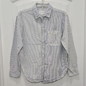 American Eagle Oversized Oxford Button Up Shirt